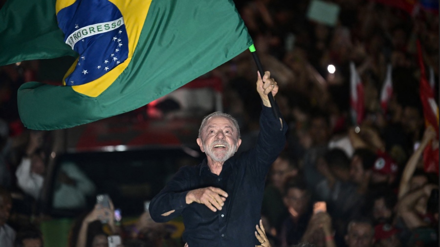Ανατροπή και... χάος στη Βραζιλία: Νικητής ο Lula, γράφει Ιστορία με 4η προεδρική θητεία – Προσβάλει το αποτέλεσμα ο Bolsonaro