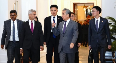 Κοινό μέτωπο Κίνας – Ινδίας υπό τον φόβο των αμερικανικών κυρώσεων για το ρωσικό πετρέλαιο