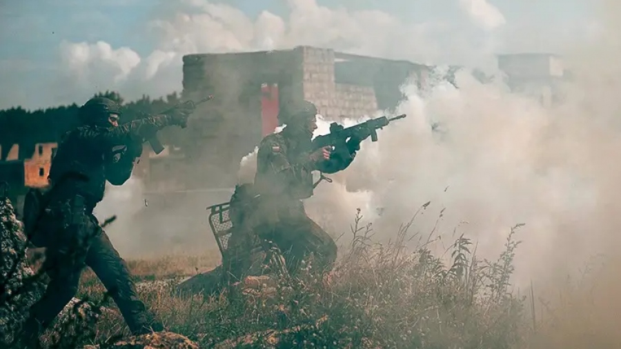 Οι Πολωνοί αντιγράφουν το ρωσικό τρόπο μάχης - Στο επίκεντρο οι τακτικές «παράκαμψης» των γραμμών άμυνας