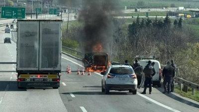 Συναγερμός για πυρκαγιά σε φορτηγό εν κινήσει σε σήραγγα στην Εγνατία – Διακοπή κυκλοφορίας
