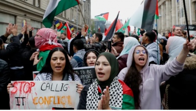Χιλιάδες διαδηλωτές στην Ευρώπη ζητούν κατάπαυση πυρός στη Γάζα – Ογκώδεις διαδηλώσεις σε Παρίσι, Λονδίνο και Βερολίνο