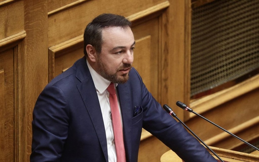 Παρασύρης (ΠΑΣΟΚ): Η κυβέρνηση οδηγεί τους μικρομεσαίους παραγωγούς από φωτοβολταϊκά σε χρεοκοπία