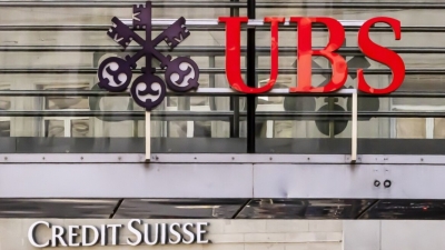 Πρόταση εξαγοράς της Credit Suisse για 1 δισεκ. δολάρια από την UBS - Πανικός στις τράπεζες, αλλάζουν νόμοι στην Ελβετία