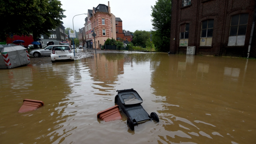 Κατακλυσμός στη Γερμανία - Στους 33 οι νεκροί από τις πλημμύρες, δεκάδες οι αγνοούμενοι - Συγκλονισμένη η Merkel
