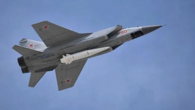 Η Ρωσία... ακονίζει τους υπερηχητικούς Kinzhal για να τελειώνει οριστικά με NASAMS, Patriot - Με 10 Mach χτυπούν παντού