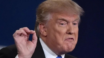Πυρά Trump σε Fox News: Οι Ιρανοί είναι αυτοί που παρακαλούν, μέρος της Αμερικής το Hormuz