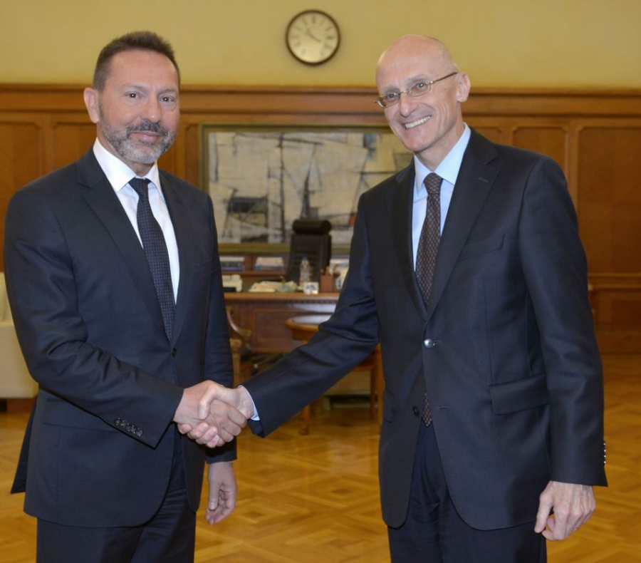 Να μείνουν πιστές στους στόχους μείωσης των NPEs ζήτησε από τις ελληνικές τράπεζες ο Enria (SSM)