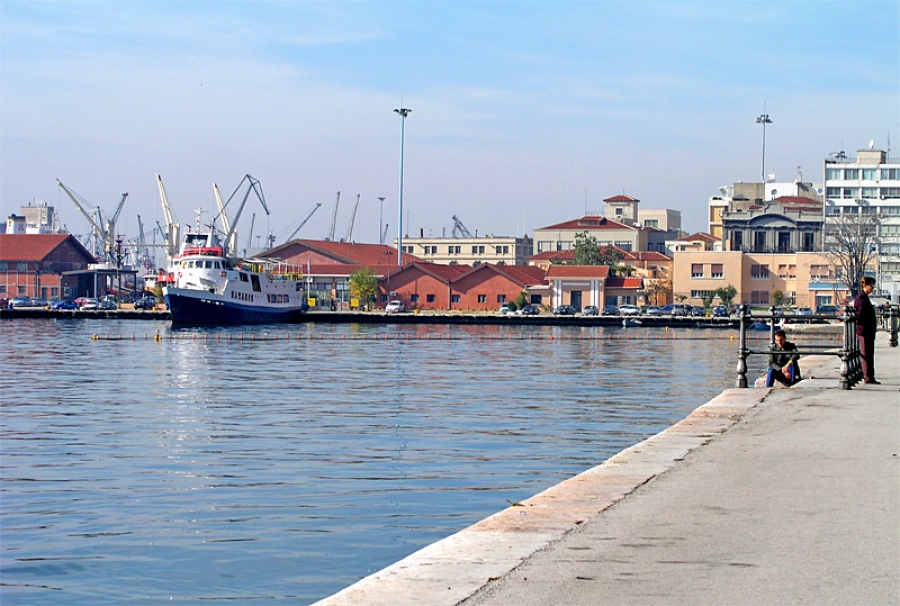Πλοίο με επικίνδυνο φορτίο στο λιμάνι της Θεσσαλονίκης – Τι μετέφερε