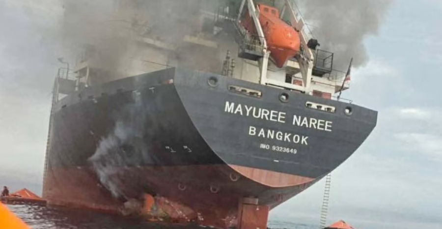 Ξανά φωτιά στο Hormuz μετά την ανάπαυλα των 10 ημερών  – Οι προειδοποιητικές επιθέσεις και τάνκερ και η σκληρή στάση του Ιράν