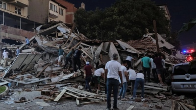 Πανικός στην Τουρκία - Προειδοποιήσεις για «σεισμική καταιγίδα» μετά τα 6,1 Ρίχτερ - Έσπασε ρήγμα 15 χιλιομέτρων