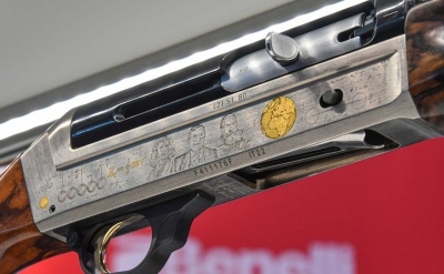 Επετειακή Benelli για τον εφευρέτη του 