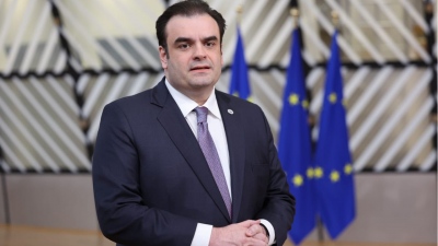 Πιερρακάκης: Μηνύσεις σε 18 influencers για την προώθηση παράνομου τζόγου - «Το διαδίκτυο δεν είναι ζούγκλα»