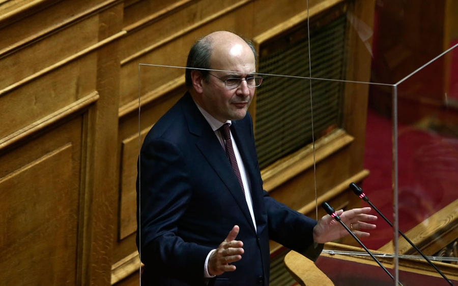 Χατζηδάκης (υπ. Εργασίας): Φοβήθηκαν να υπογράψουν την απόφαση για τις προσωρινές συντάξεις – Την υπέγραψα εγώ και η γενική γραμματέας