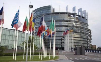 Ευρωπαϊκό Κοινοβούλιο: Πρόταση για την πλήρη απαγόρευση της χρήσης πλαστικών έως το 2021