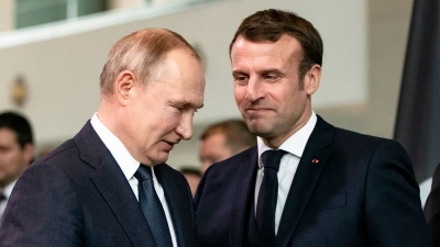 Macron: Ιστορικό λάθος της Ρωσίας η εισβολή, αλλά δεν πρέπει να την ταπεινώσουμε