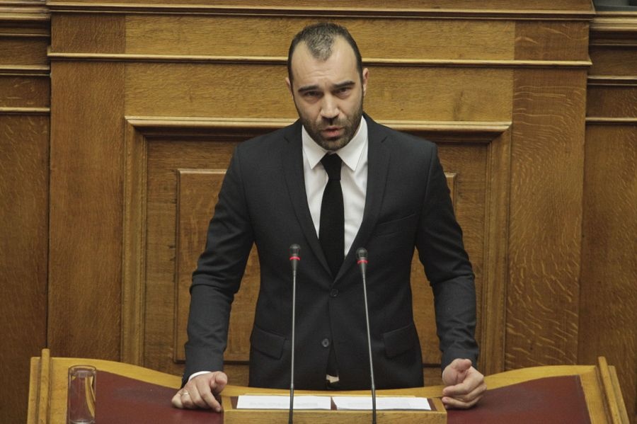 Ηλιόπουλος (Χρυσή Αυγή): Παραδίδουμε τη Μακεδονία - Το όνομα μας είναι η ψυχή μας