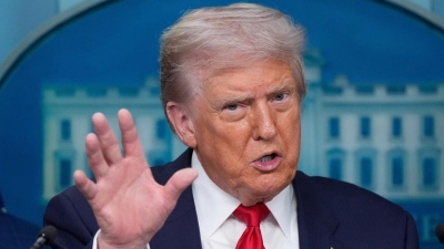 Trump: Δεν θέλουμε να μιλήσουμε με το Ιράν - Αυτό που κάνουμε δεν σημαίνει ότι έχουμε εγκαταλείψει τη στρατιωτική επιλογή