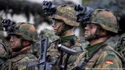 Τι συμβαίνει στα Δυτικά Βαλκάνια; Η Γερμανία σπεύδει και στέλνει δυνάμεις στη Βοσνία - Φόβοι συγκρούσεων