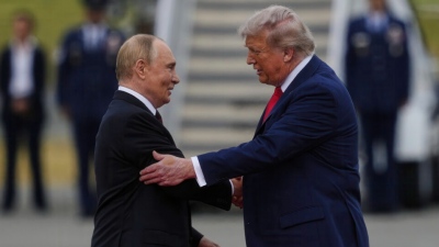 «Είμαι εδώ για να σε βοηθήσω» - Ειδικός στην ανάγνωση χειλιών αποκάλυψε όσα είπαν Trump και Putin στην Αλάσκα