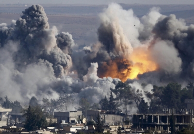 Αεροπορικός βομβαρδισμός των ΗΠΑ στην ανατολική Συρία με 14 νεκρούς