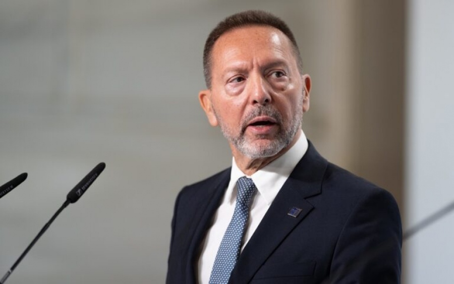 Στουρνάρας (ΤτΕ): Οι συνθήκες δανεισμού στο εμπόριο και τις μικρομεσαίες επιχειρήσεις από τράπεζες και Ταμείο Ανάκαμψης