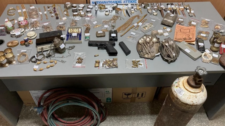 ΕΛ.ΑΣ: Εξάρθρωση εγκληματικής οργάνωσης: Πάνω από 700.000 ευρώ η λεία των δραστών