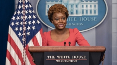 ΗΠΑ: Ο πρόεδρος Βiden επέλεξε την Karin Jean-Pierre, Αφροαμερικανή και λεσβία, για εκπρόσωπο του Λευκού Οίκου
