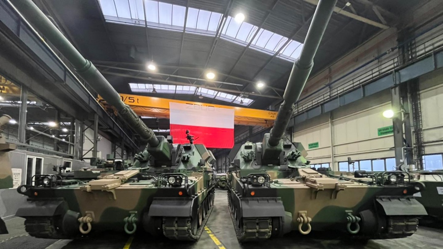 Όλοι στην Πολωνία γνώριζαν - Τα πρώτα όπλα για την Ουκρανία στάλθηκαν το βράδυ της 24ης Φεβρουαρίου 2022