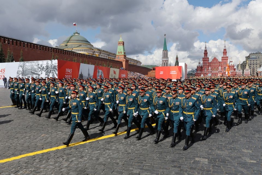 Η Ρωσία θα ενισχύσει τον στρατό της και την πολεμική προσπάθεια στην Ουκρανία με μεγαλύτερες ηλικίες