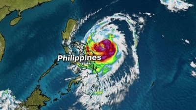 Χιλιάδες Φιλιππινέζοι εγκατέλειψαν τα σπίτια τους ενόψει του τυφώνα Καμούρι