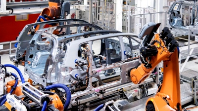 Πρωτοφανής γερμανική παρακμή - Η Volkswagen μετατρέπεται σε βιομηχανία συναρμολόγησης κινεζικών αυτοκινήτων