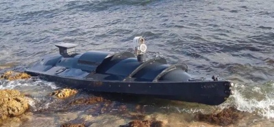 Οι Ουκρανοί επιτέθηκαν με θαλάσσια drones σε ρωσικό πλοίο στη Μαύρη Θάλασσα αλλά καταστράφηκαν όλα (Video)