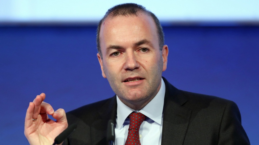 Weber (ΕΛΚ): Οι πολίτες της ΕΕ ορθά ζητούν αντιμετώπιση της παράνομης μετανάστευσης