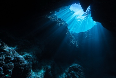 Ο βαθύς ωκεανός απορροφά άνθρακα με τρόπους που κανείς δεν περίμενε