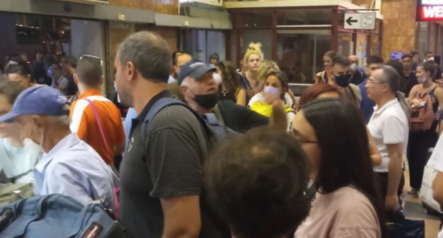 Απίστευτη ταλαιπωρία επιβατών της Hellenic Train: Επιβάτες εγκλωβίστηκαν για ώρες στο «Λευκό Βέλος»