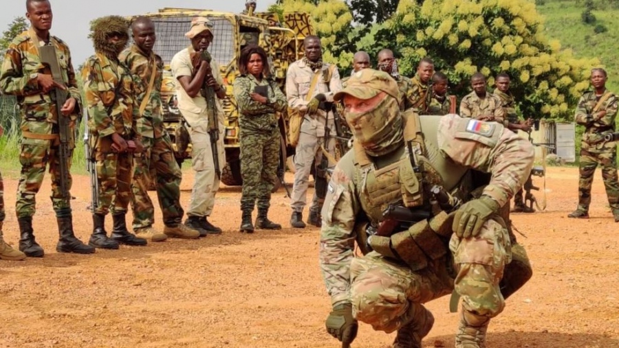 Καταρρέουν οι αντικυβερνητικοί μαχητές στην Κεντρική Αφρικανική Δημοκρατία - Παραδίνονται σε Ρώσους εκπαιδευτές