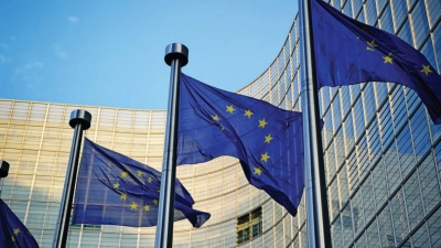 Η Ευρώπη στα όρια της κατάρρευσης - Η απόρριψη της ρωσικής ενέργειας βυθίζει τη βιομηχανία και εκτοξεύει τις τιμές