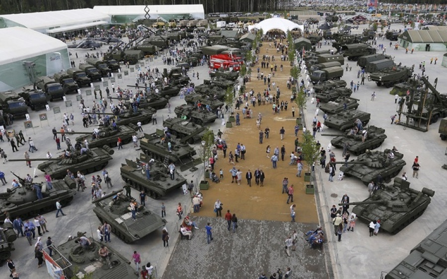 H κυριαρχία της Δύσης στην παγκόσμια αγορά όπλων