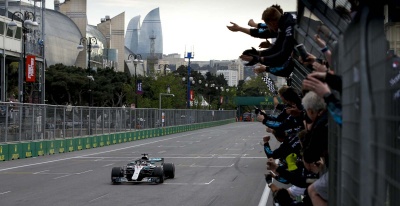 GP Αζερμπαϊτζάν – Ανάλυση αγώνα: Κρίσιμη επικράτηση Hamilton (Last man standing)