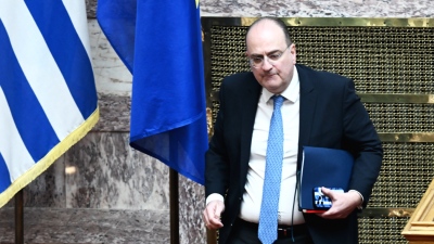 Οργή Μαξίμου με τον απερίσκεπτο Λαζαρίδη - Αναγκάστηκε να ζητήσει συγγνώμη... στο ΠΑΣΟΚ