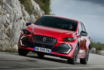 Νέο Renault Clio: Διαθέσιμο στην Ελλάδα – Όλες οι εκδόσεις και τιμές