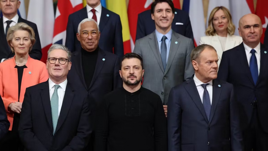 Σοκάρει πρώην πράκτορας της CIA: Η συμμαχία των προθύμων έγινε συμμαχία των ηλιθίων - Η Ρωσία στραγγαλίζει τους Ουκρανούς