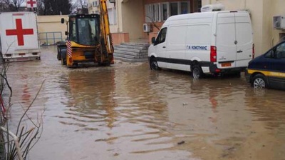 Ροδόπη: Τεράστιες οι καταστροφές από τις συνεχείς βροχοπτώσεις - Απεγκλωβίστηκαν 17 άτομα