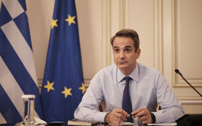 Σχέδιο «Ελευθερία»: Οι πρώτοι 45 κρατικοί αξιωματούχοι που θα εμβολιαστούν για τον Covid-19