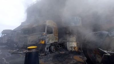 Euroferry Olympia: Σοκάρουν οι εικόνες με τα καμένα φορτηγά – Άκαρπες οι προσπάθειες για τους 10 αγνοούμενους