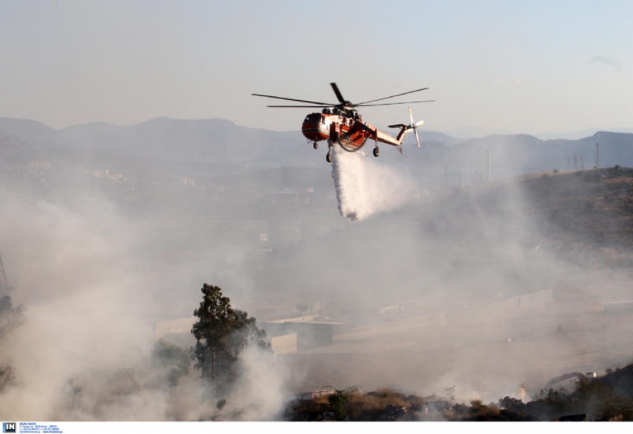 Υπό μερικό έλεγχο η πυρκαγιά στα Μέγαρα - Στο σημείο οι Πυροσβεστικές δυνάμεις