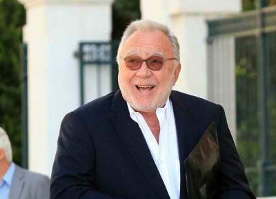 Εγκώμιο διαπλοκής…