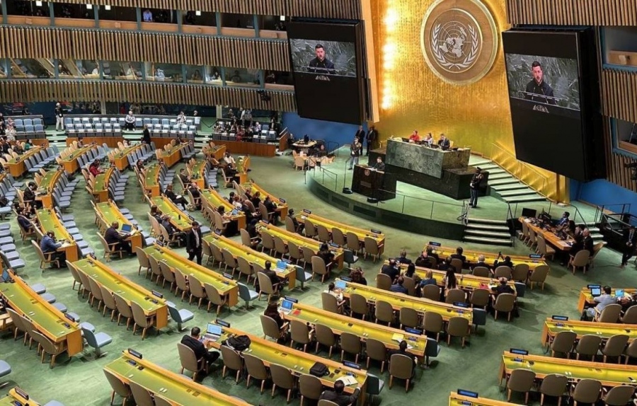 Σάλος - Η ουκρανική τηλεόραση «γέμισε» με ΑΙ την άδεια αίθουσα του ΟΗΕ στην ομιλία Zelensky