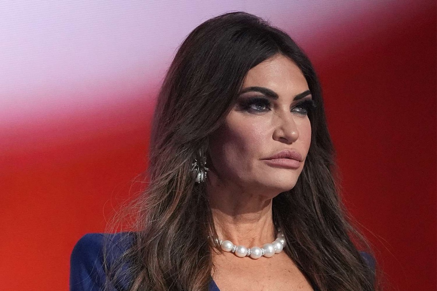 Από το Fox News στην Ελλάδα: Η Kimberly Guilfoyle κέρδισε πάνω από 1,7 εκατ. ευρώ μέσα σε 12 μήνες!