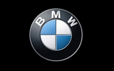 Η BMW μειώνει τις επενδύσεις της στις ΗΠΑ, λόγω των δασμών στα εισαγόμενα αυτοκίνητα